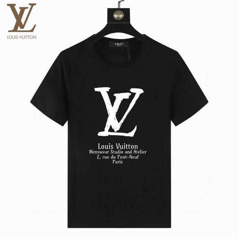 Louis Vuitton Men's T-shirts 1060